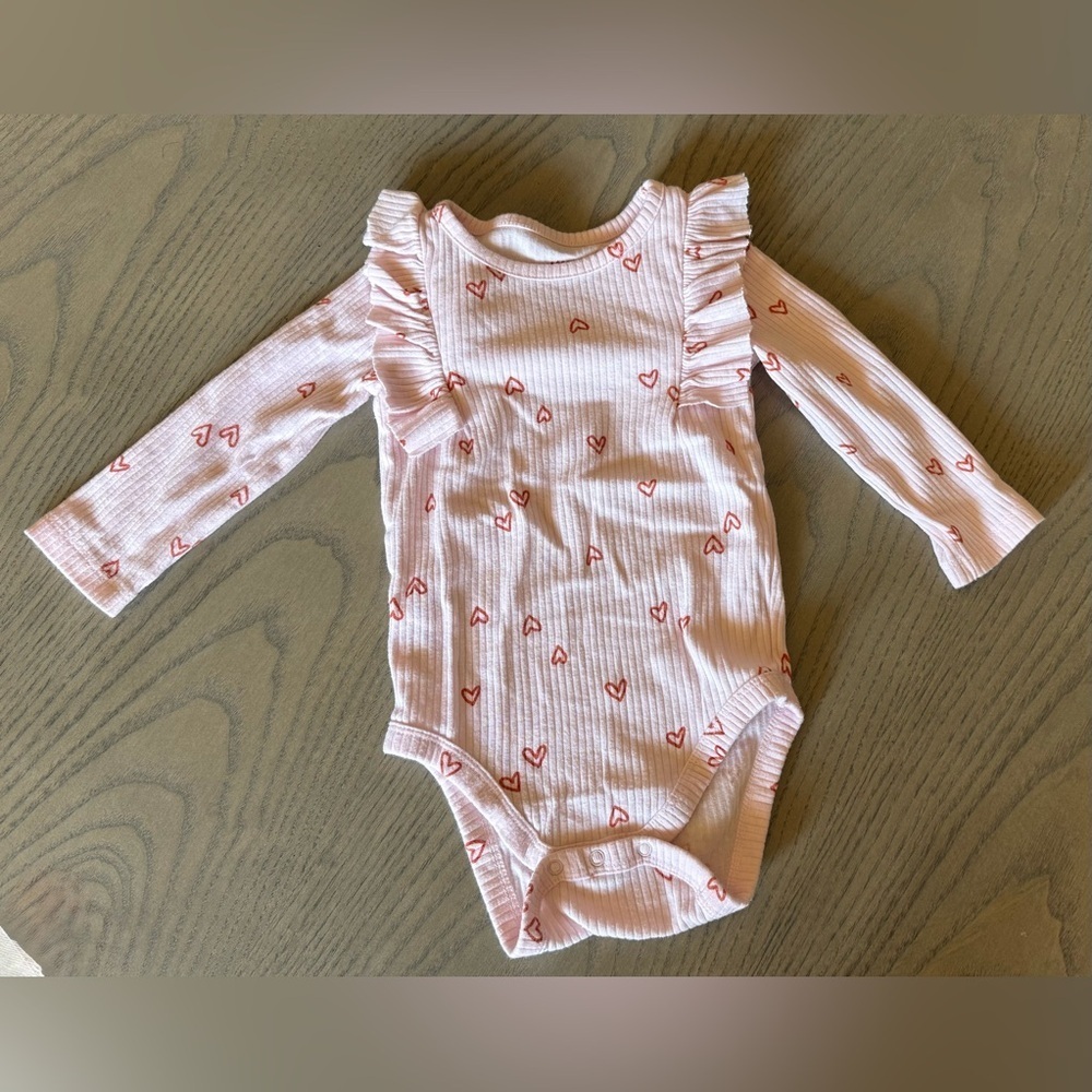 👶 Baby Girl Bundle – Size 9-12 Mnth | Carter’s PJ’s + Cat & Jack Onesie 💕 - Picture 3 of 5